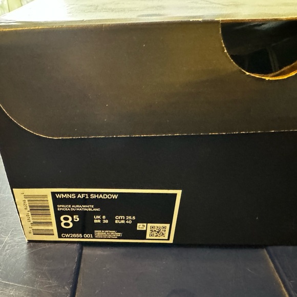 Nike Air Force 1 pistachio shadow Sneakers - White and Green - Picture 7 of 8